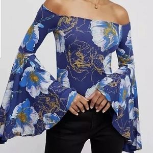 Free people off sholder bell sleeve blue floral